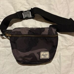 Herschel Supply Co. Fourteen Hip Pack - Night Camo Fanny Pack